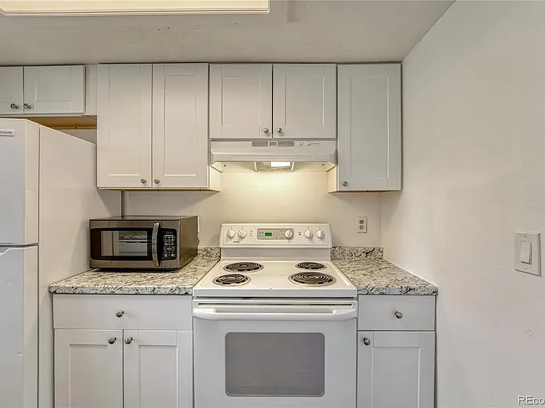 491 S Kalispell Way #101 — Photo 16