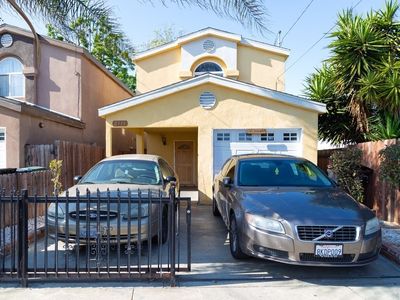 2111 E Stockwell St, Compton, CA, 90222
