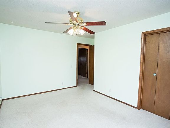 2nd image of 10 Churchill Dr