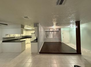 9826 Sagewell Dr, Houston, TX 77089