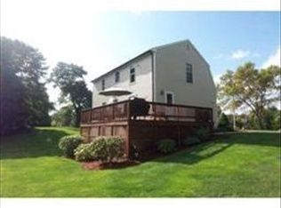 1 Sweetland Farm Rd, Norfolk, MA 02056