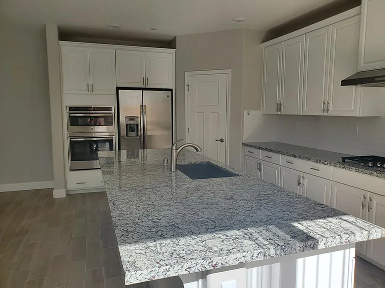 1918 Patriot Way #A — Photo 10