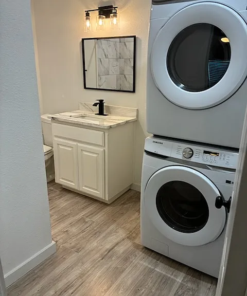 341 Smith Ave #2 — Photo 9