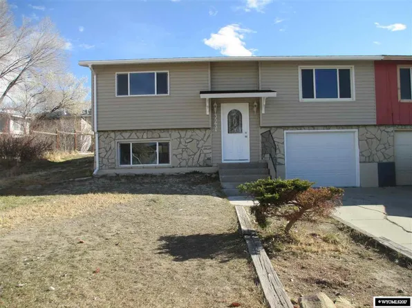 3562A Cleveland Dr, Rock Springs, WY 82901