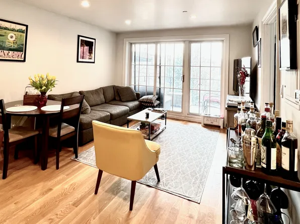 94 Norman Ave #3C, Brooklyn, NY 11222