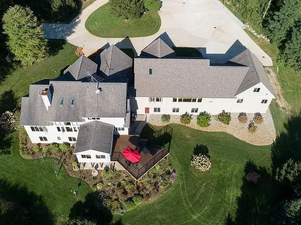 16396 M 89, Augusta, MI 49012