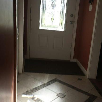 4th image of 2916 Wildwood Cres