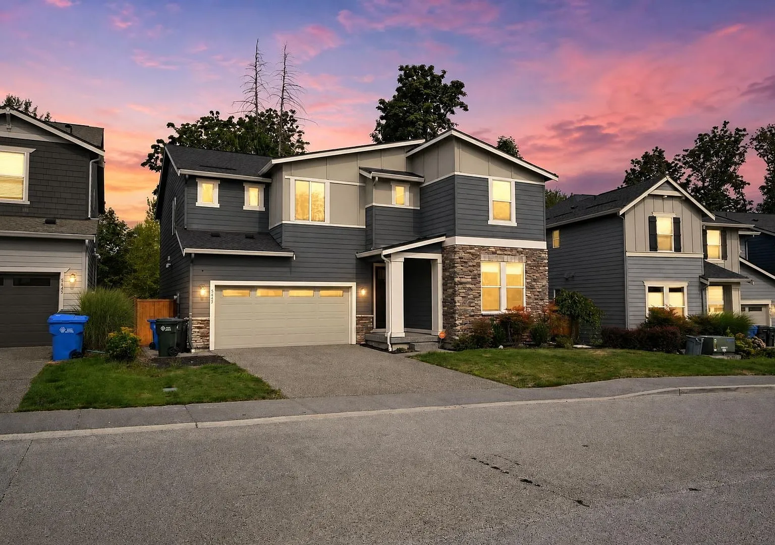Spacious 4BR House in Tacoma — Photo 1