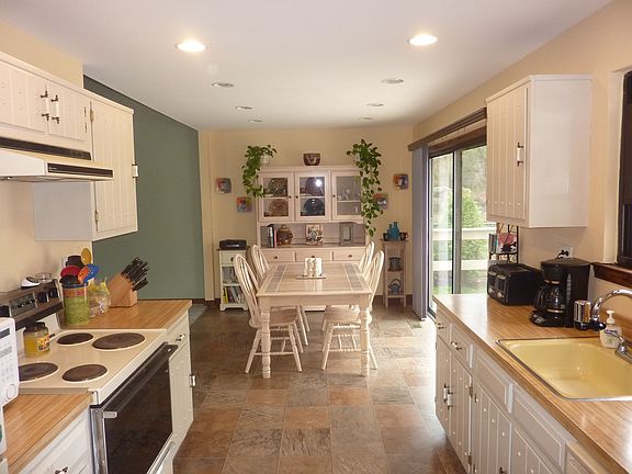 Large Country Kitchen