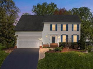 13132 Thornapple Pl, Oak Hill, VA