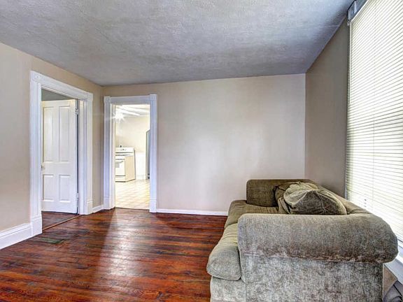 3rd image of 551 Lilly Ave