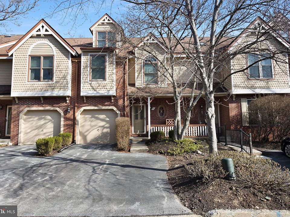 1st image of 41 Main St