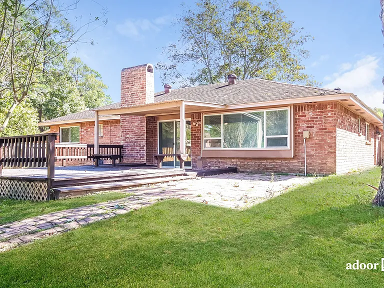 19311 Leewood Ct — Photo 15