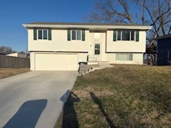 5011 N 129th Ave, Omaha, NE 68164