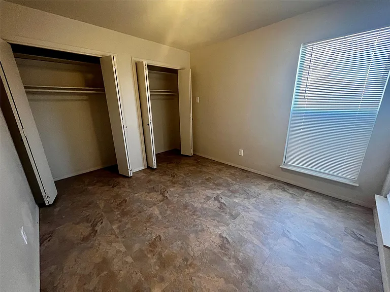 1204 Blackjack St #B — Photo 11