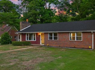606 River Bluff Dr, Sheffield, AL 35660