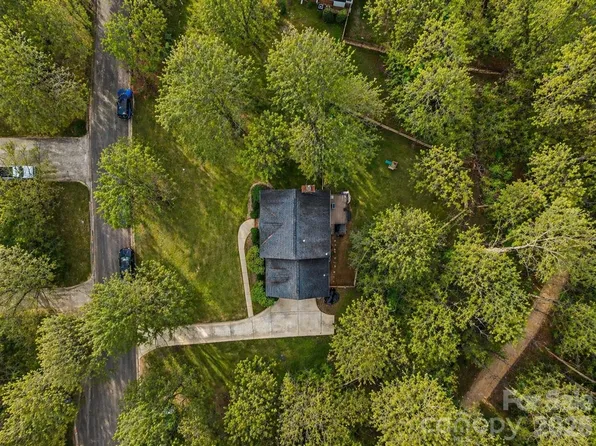 551 Dovefield Dr, Indian Trail, NC 28079