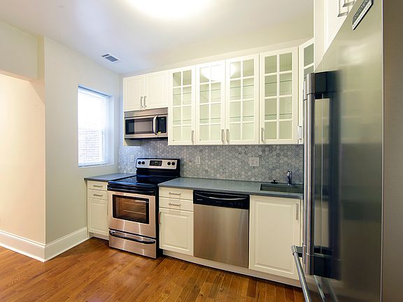 2nd image of 2-335 W Girard Ave #2