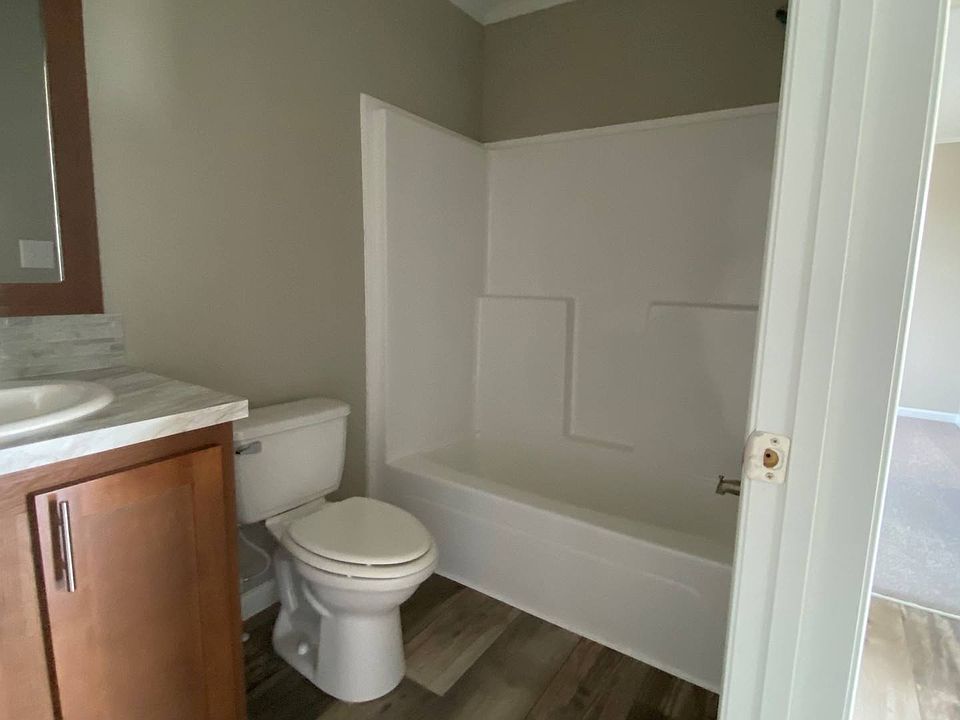 1st image of 129 Pineland Ave #113