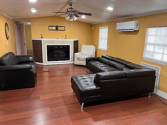 4th image of 11201 SW 55th St Unit 11