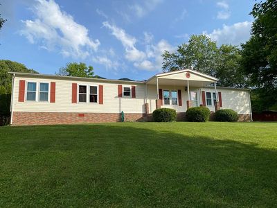 1195 Six Farm Rd, Tazewell, VA, 24651
