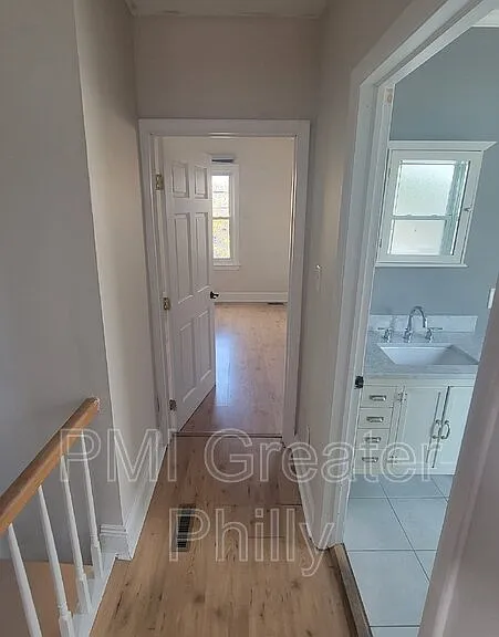 306 Cambridge St — Photo 8