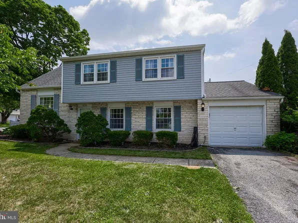1604 Robert Rd, Lancaster, PA 17601