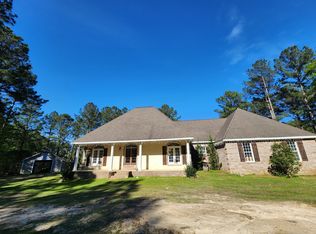 633 Sanford Rd, Moselle, MS 39459
