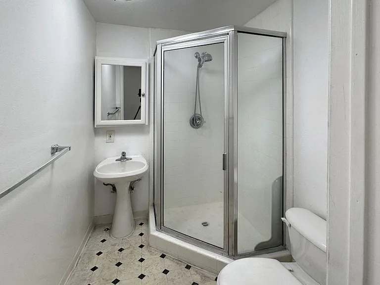 2149 S Bentley Ave #11065 — Photo 16