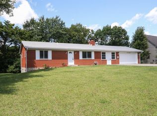6288 Starvue Dr, Cincinnati, OH 45248