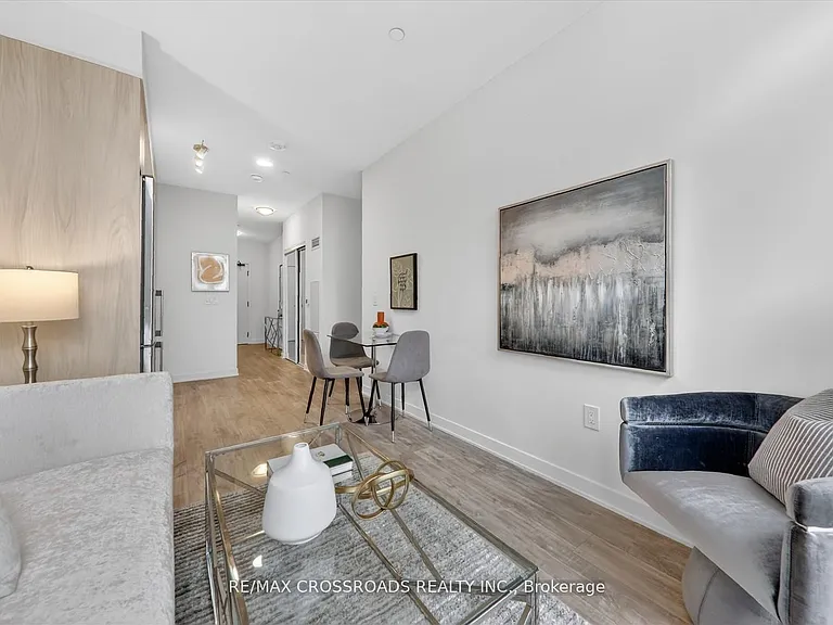 70 Princess St #406 — Photo 9