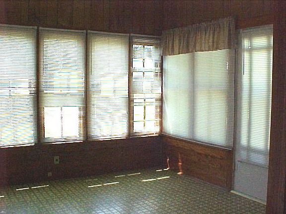4th image of 1175 Patin Rd