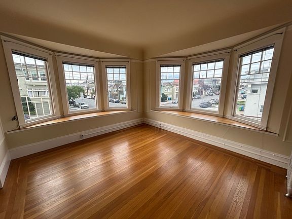 2nd image of 2045 Cabrillo St #37R
