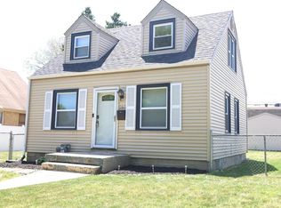 5425 W Leon Ter, Milwaukee, WI