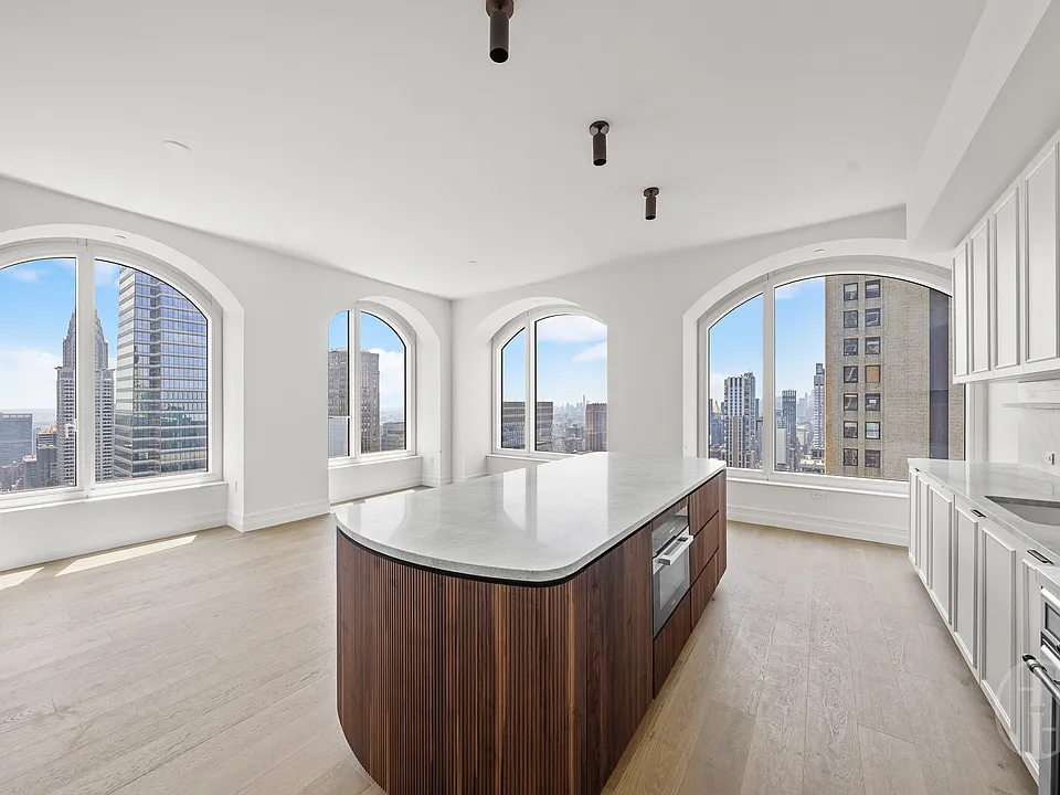 520 5th Ave #53A