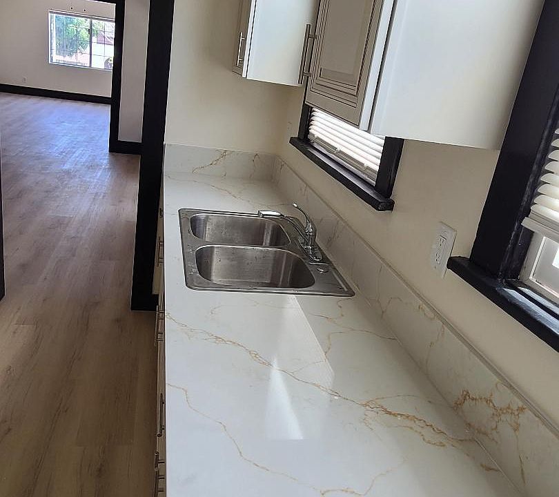 Base Cabinet Top.