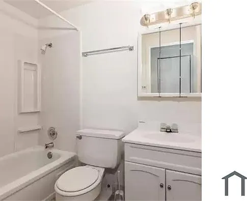 3 bed, $2,730 — Photo 3