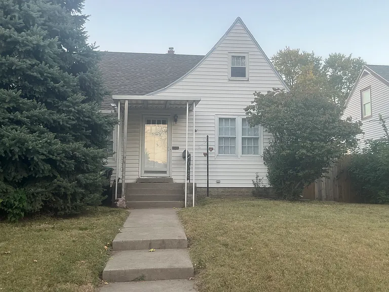 5140 Pinkney St — Photo 1