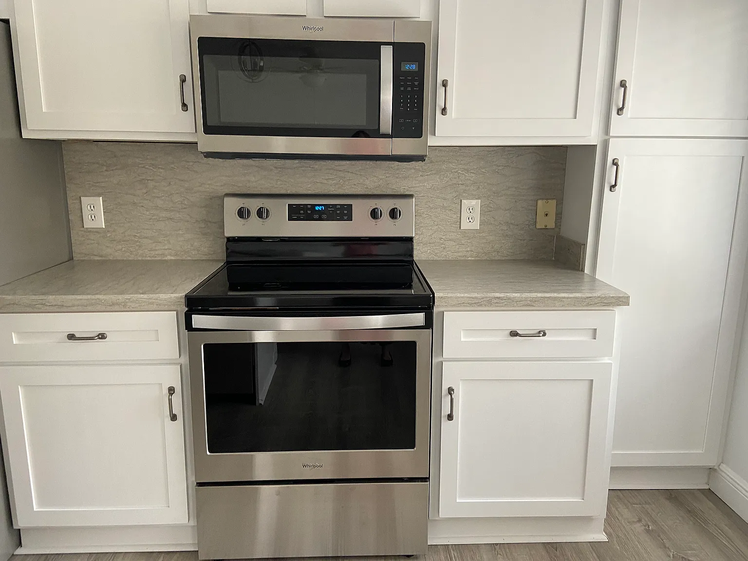 2 bed, 864 sqft, $1,450 — Photo 2
