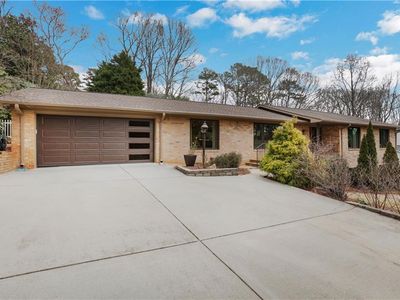 5077 Vernon Oaks Dr, Atlanta, GA, 30338