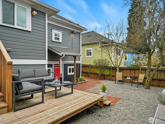 4th image of 2608 S Grand Street