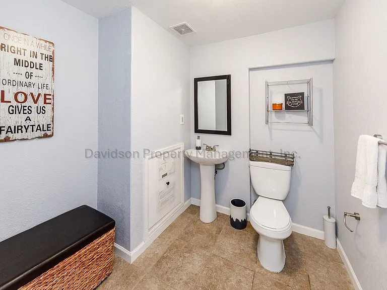 7724 Canyon Oak Dr — Photo 18