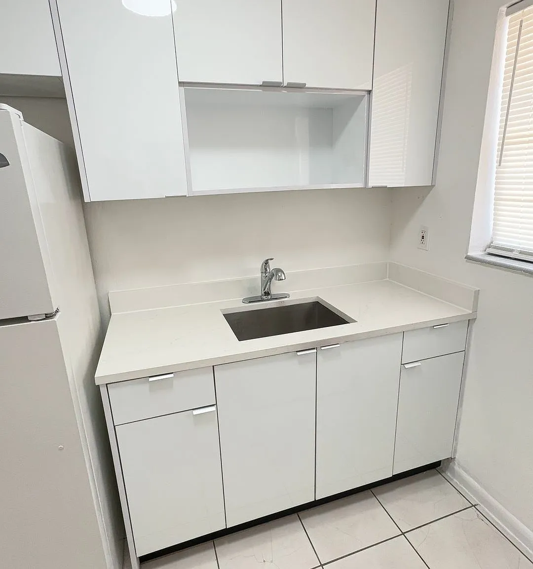 Danielle Apartments — Photo 3