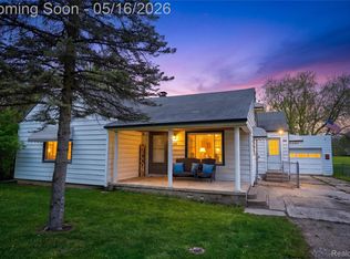 6383 Lapeer Rd, Burton, MI 48509