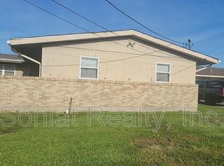 4826 Chrysler St, New Orleans, LA 70127