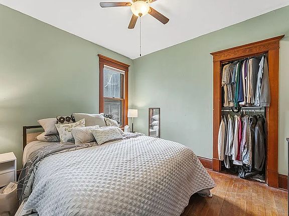 5th image of 129 Arthur Ave SE #2