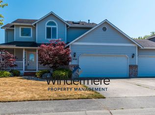 1750 SW Springfield Ct, Oak Harbor, WA 98277