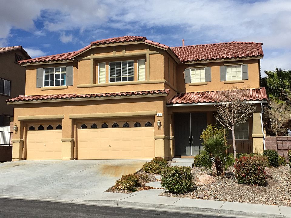 1st image of 92 Pettswood Dr