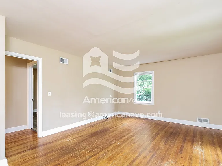1400_003_living_room_12854279.jpg