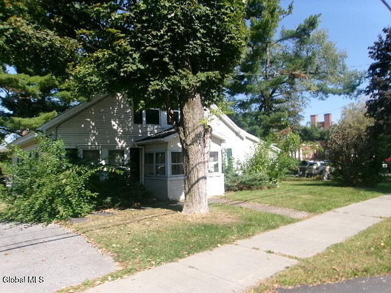 2nd image of 5015 State Route 40